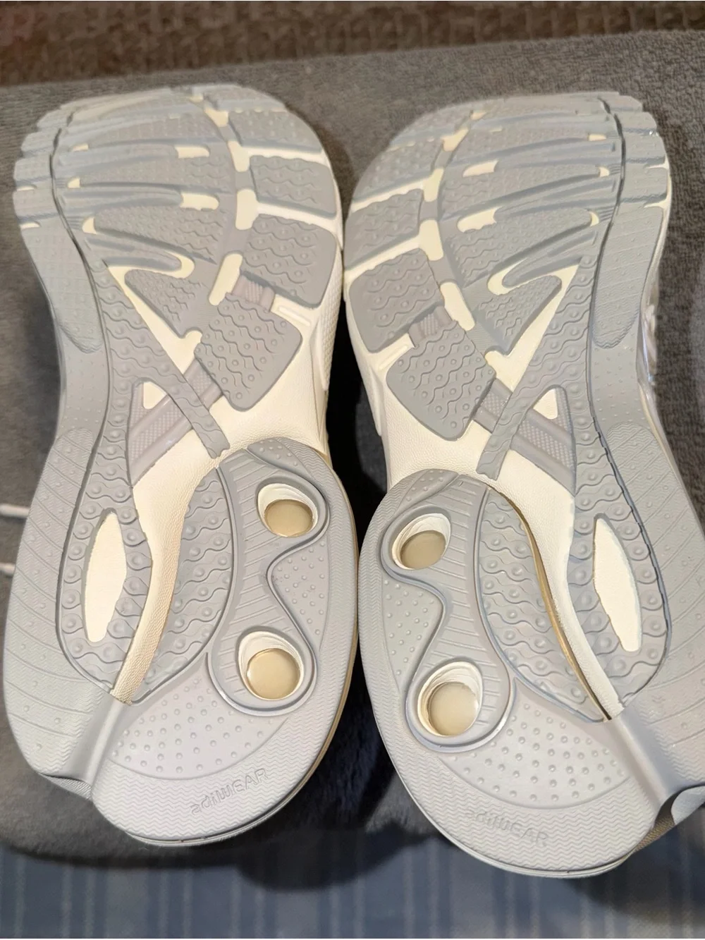 Breathable Open Mesh Size 9.5 NWT Adidas Adistar Control 5 W Sneakers
